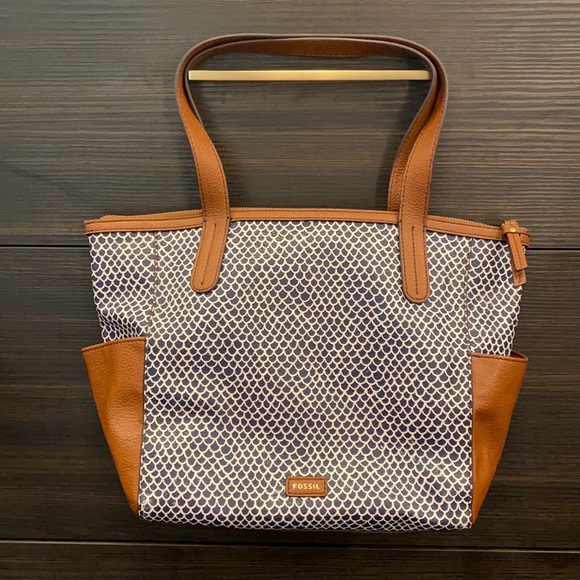 Fossil Bag | Large - Picture 2 of 12